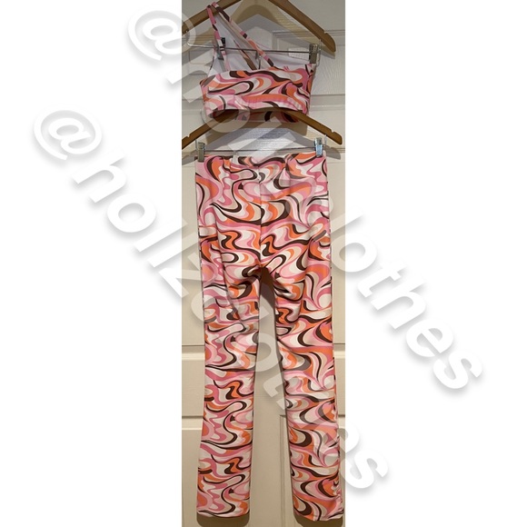 NWOT FP Movement x Onzie Pink Retro Print Mini Bell SET - Picture 6 of 14